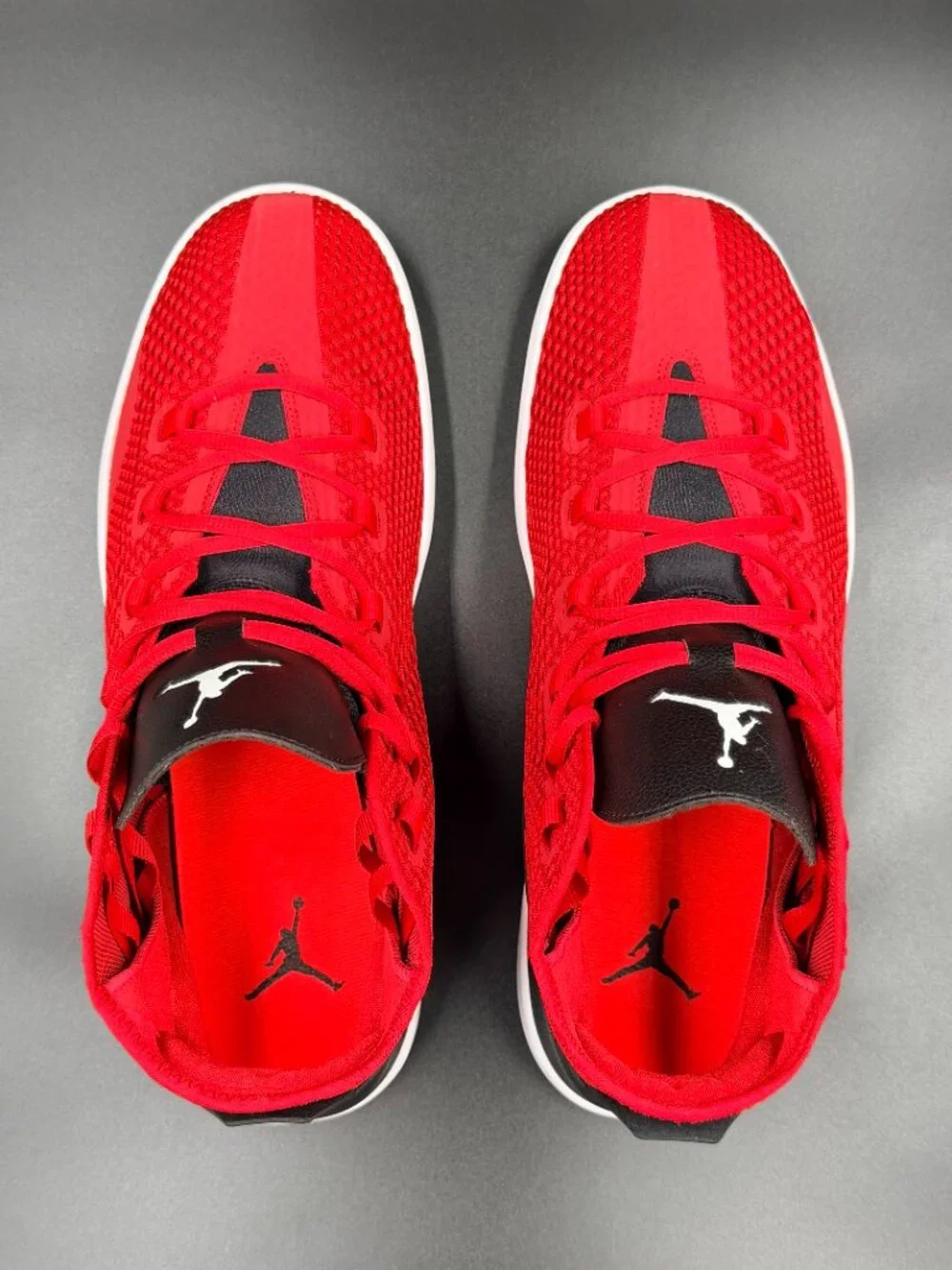 Air Jordan Reveal 'Gym Red'